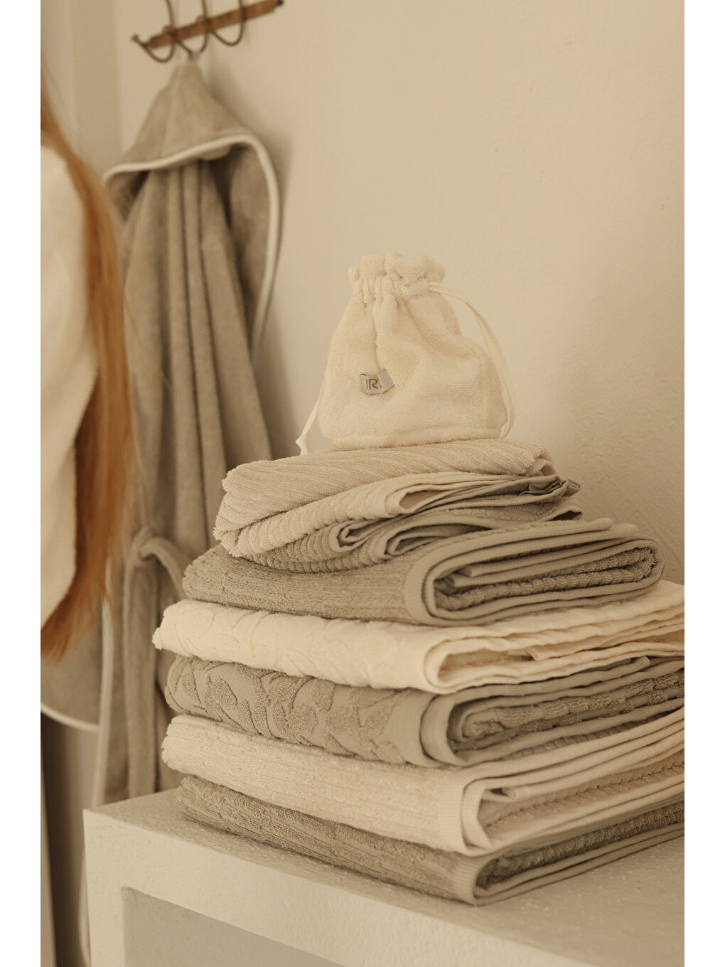 Allesi %100 Pamuk Havlu Bakım Çantası Ekru-2