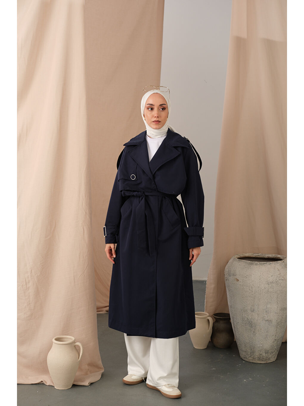 Kadın Kol Bilek Detay Bağlamalı Trençkot Lacivert