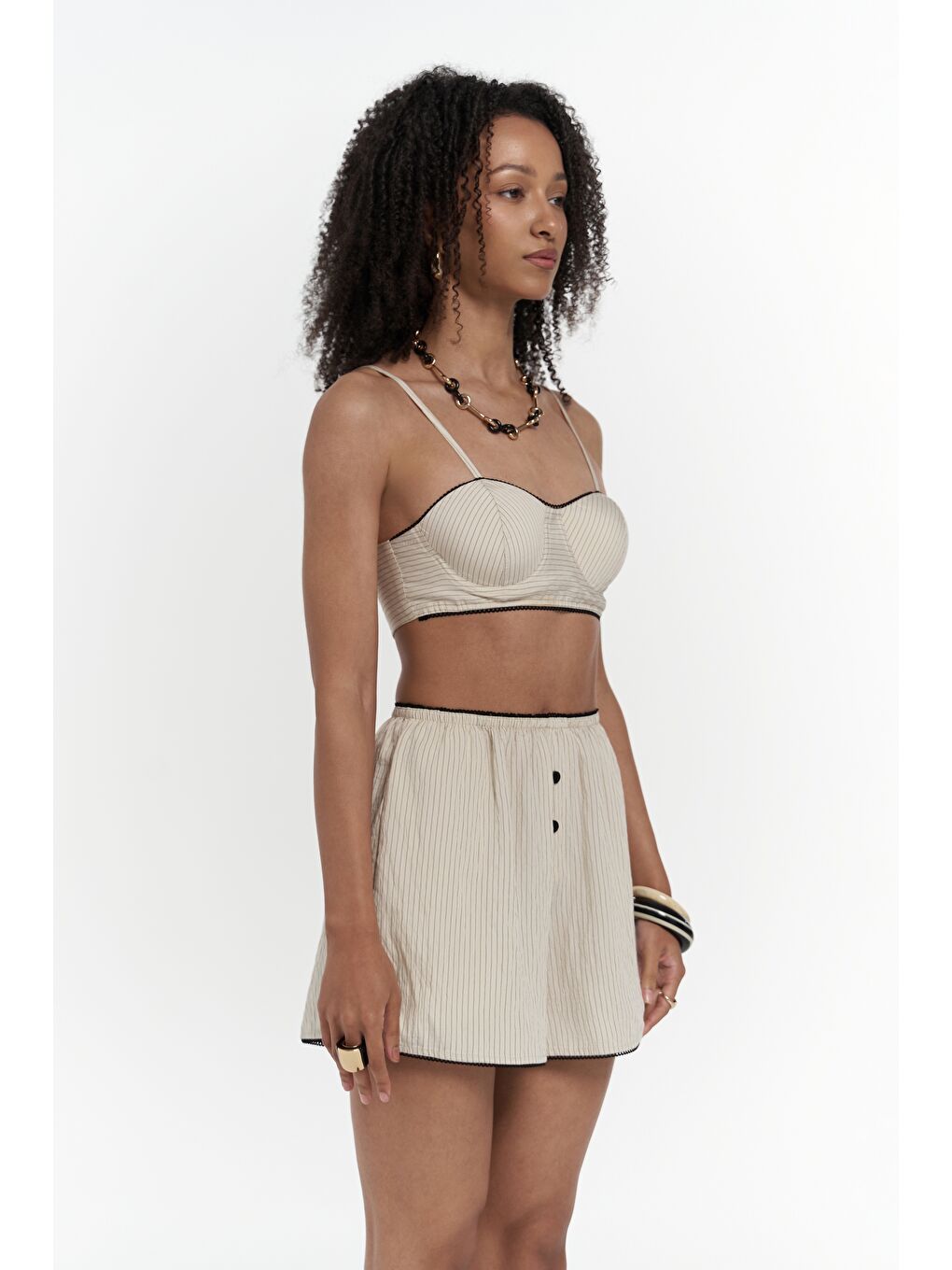 Leda Dantel Detay Şortlu Bej Üçlü Takım-5