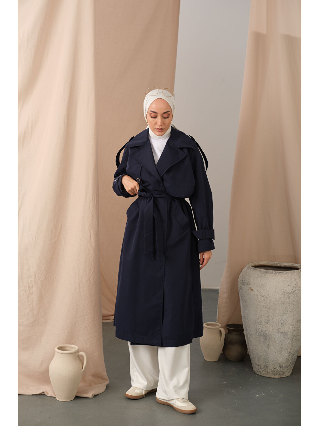 Kadın Kol Bilek Detay Bağlamalı Trençkot Lacivert-2