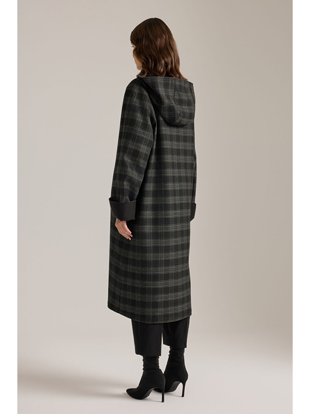 Siyah Çift Taraflı Kullanılan Seyyar Kapüşonlu Trençkot-4