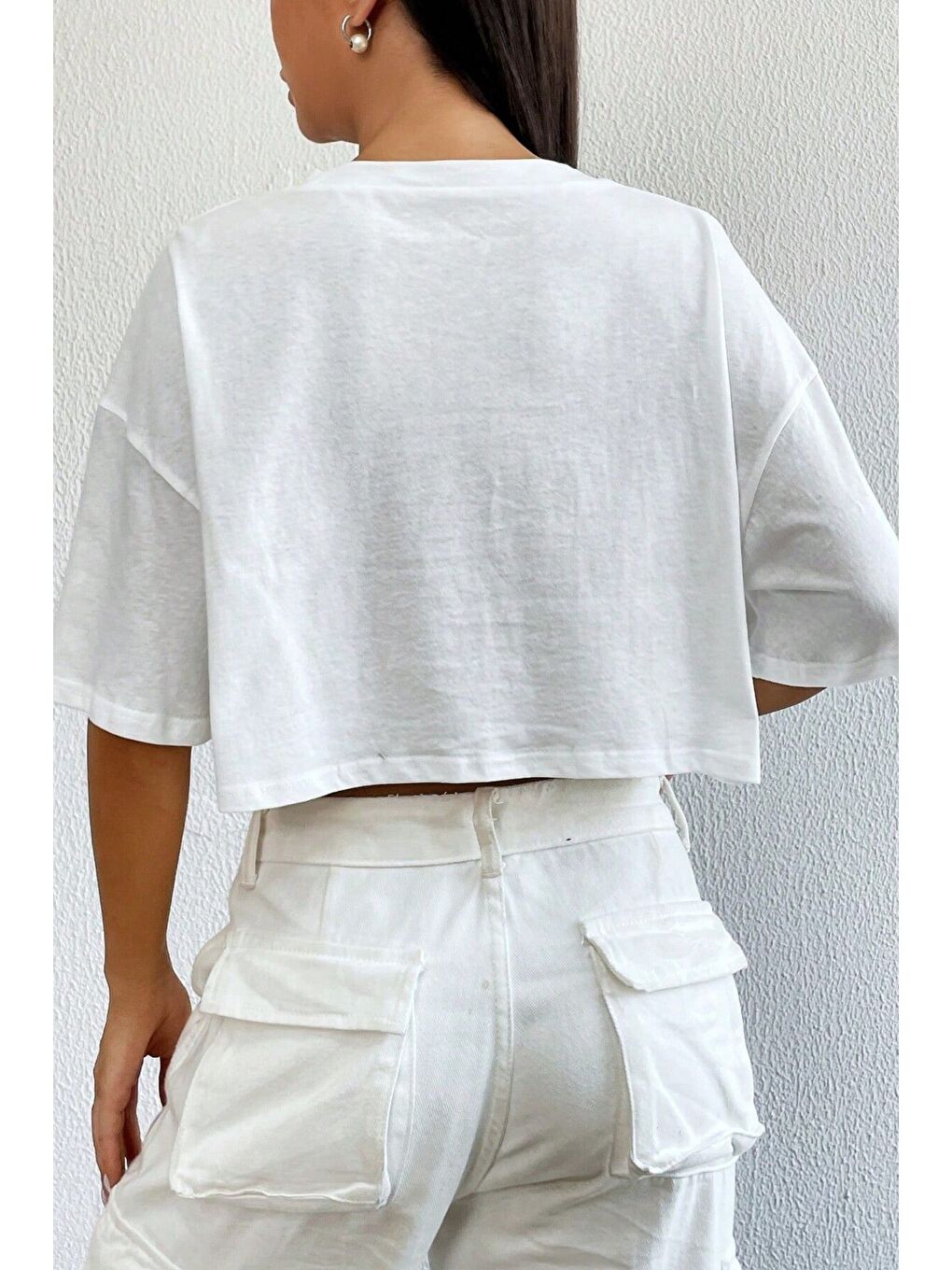 Kadın Beyaz Bisiklet Yaka Arizona Baskılı Geniş Crop T Shirt-1