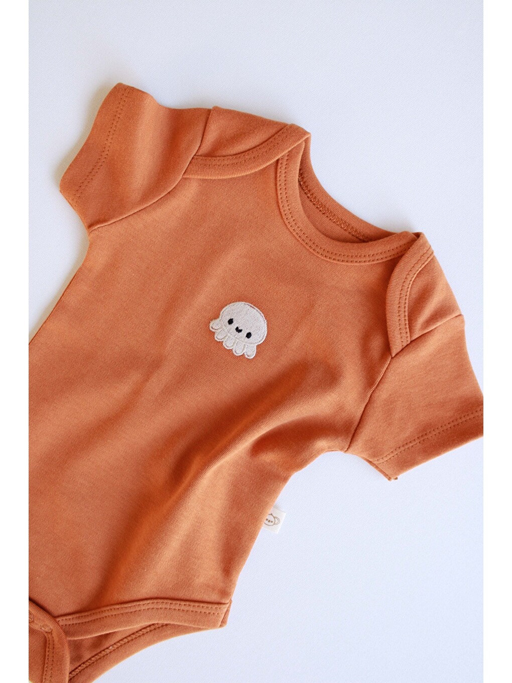 Kahverengi Ahtapot Nakışlı Kısa Kollu Body-1