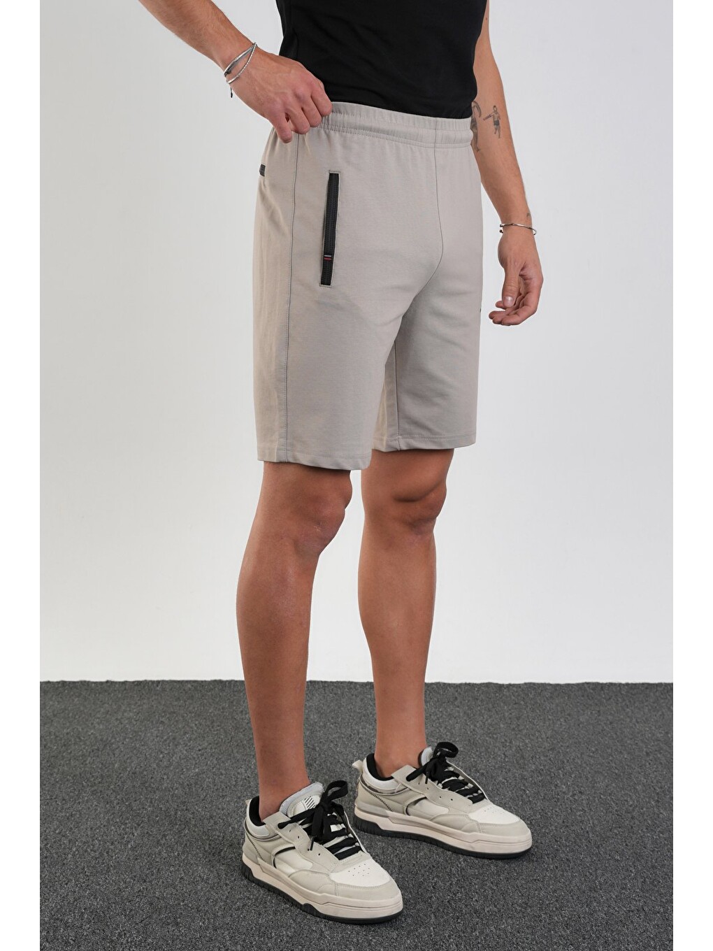 Gri Erkek Regular Fit Fermuar Cepli Pamuklu Şort-2