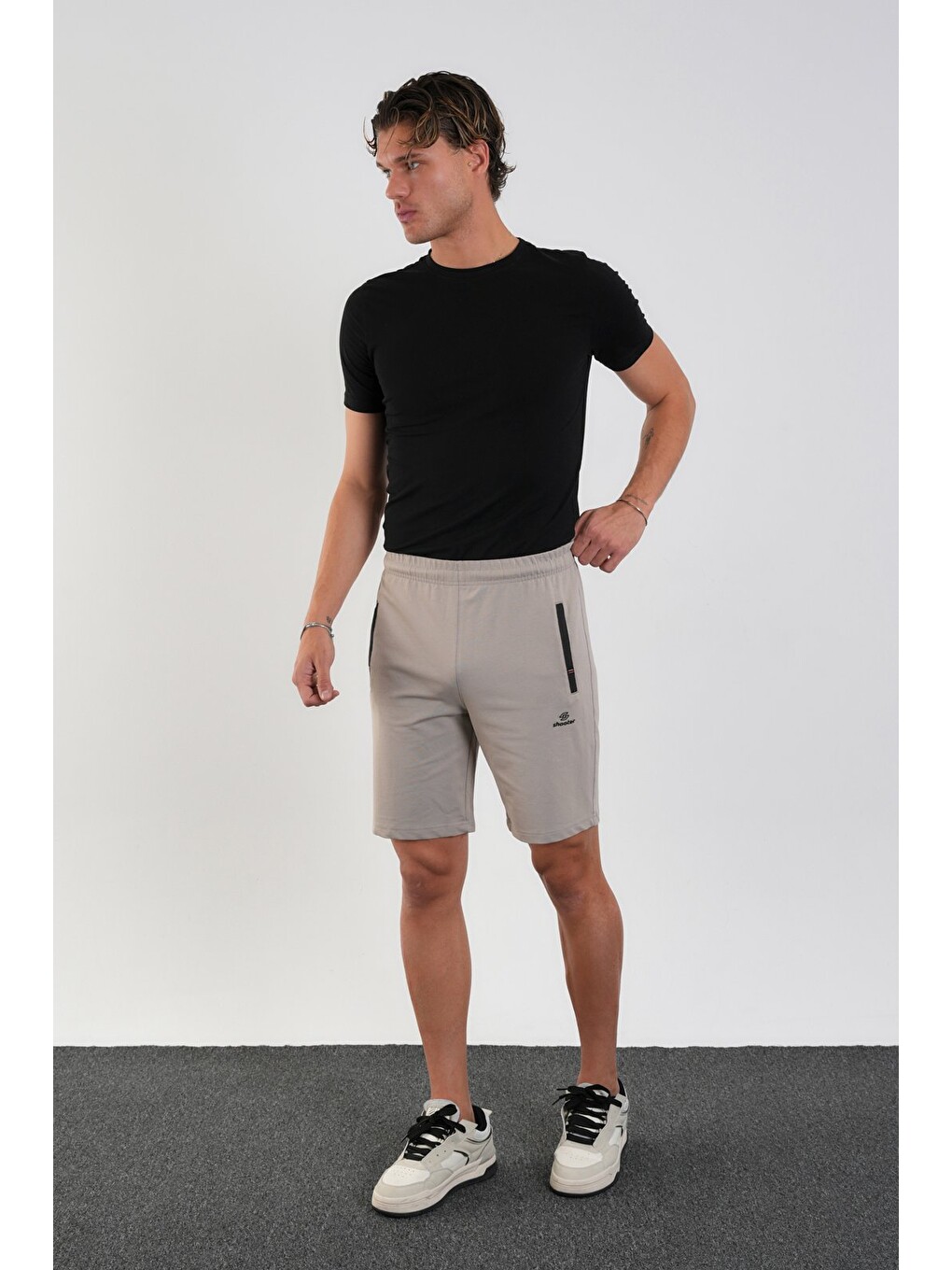 Gri Erkek Regular Fit Fermuar Cepli Pamuklu Şort-4