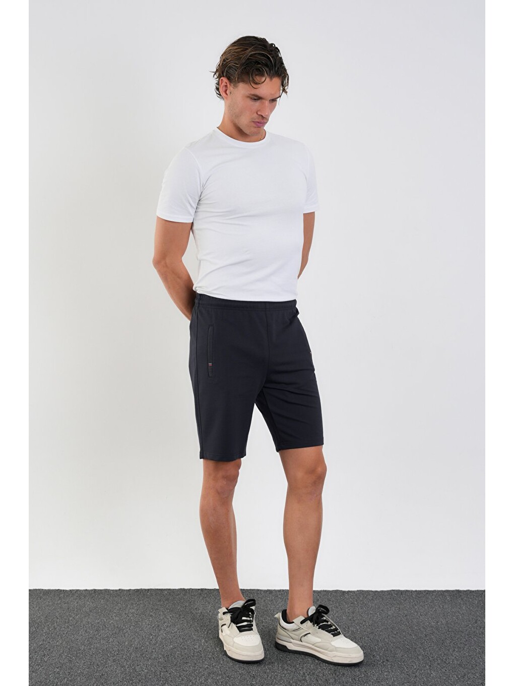 Bej Erkek Regular Fit Fermuar Cepli Pamuklu Şort-5