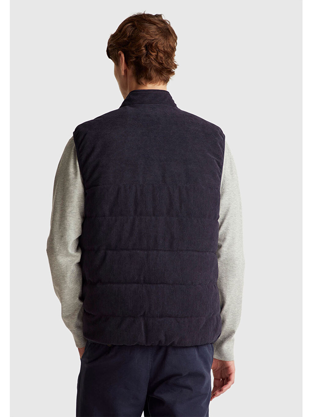 Erkek Lacivert Kapitone Fermuarlı Kapaklı Cepli Kadife Yelek-2