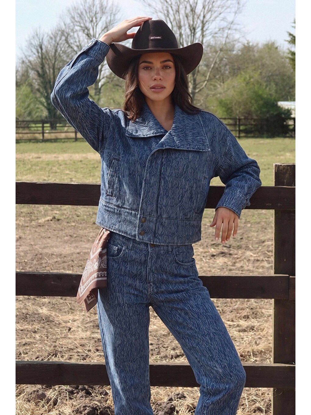 Kadın Mavi 9w6-197 Crop Kruvaze Özel Kumaş Tasarım Denim Ceket