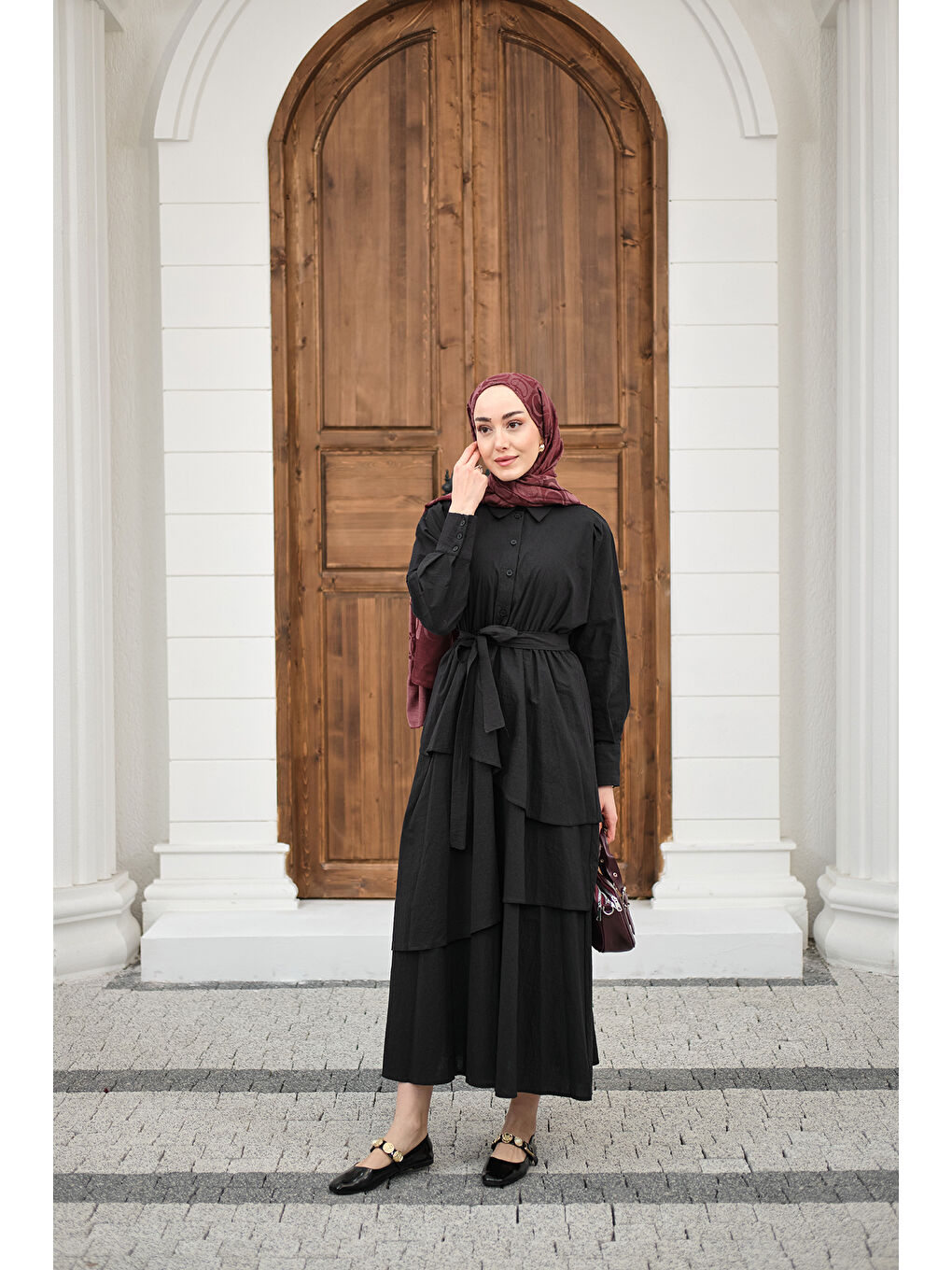 Kadın Eteği Volanlı Bel Bağlamalı Gömlek Yaka Yarım Düğmeli Elbise Siyah-1