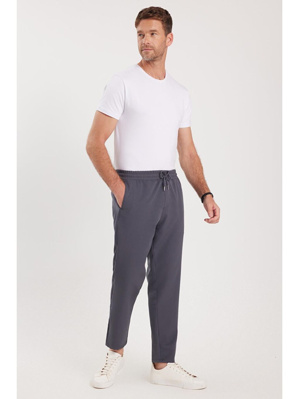 Erkek Regular Fit Beli Lastikli Bağcıklı Jogger Koyu Gri Pantolon Rahat Kesim Yan Cepli-4