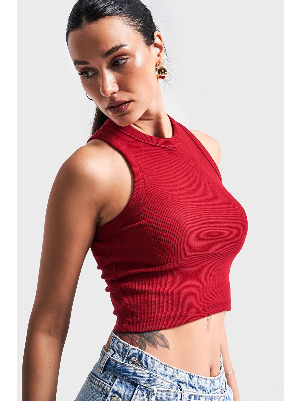 Kadın Kırmızı Renk s5-35 Halter Yaka Esnek Kaşkorse Kumaş Crop Top Body-3