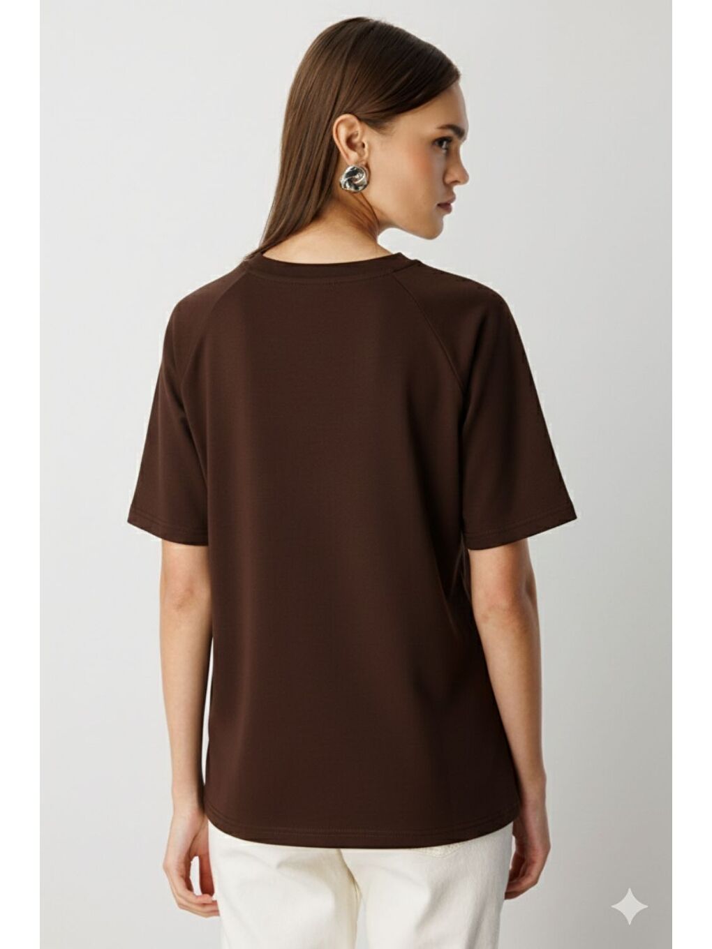 Yuvarla Yaka Yumuşak Dokulu Kahverengi Tişört-3