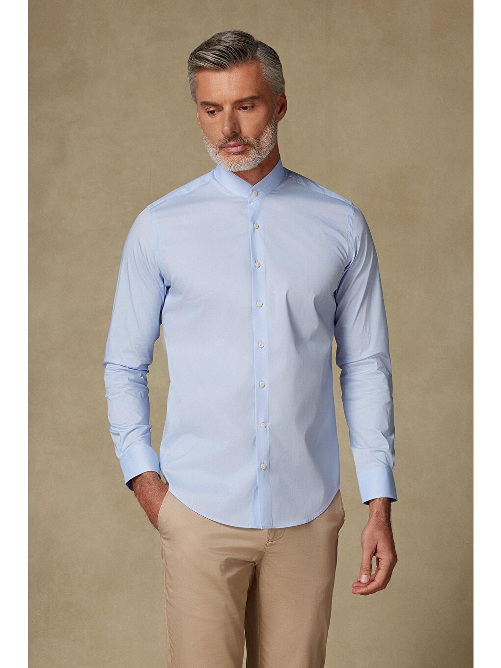 Mao Poplin Stretch Pamuk Karışımlı Slim Fit Açık Mavi Hakim Yaka Erkek Düz Gömlek