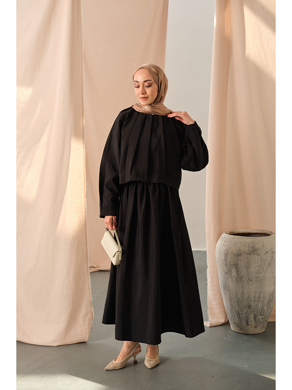 Kadın Düğme Detaylı Cupra Elbise Siyah-2