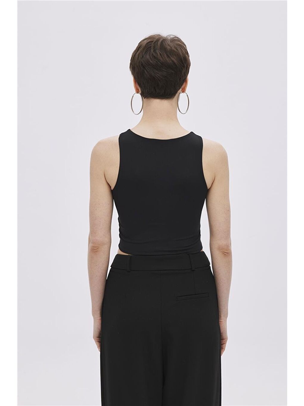 Siyah Bisiklet Yaka Crop Atlet-4