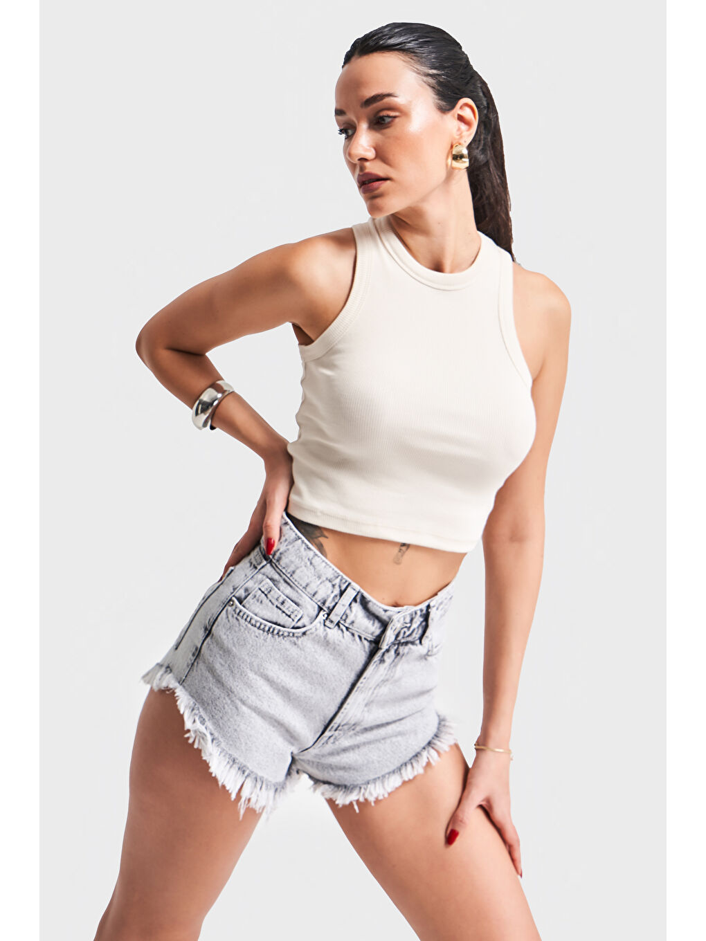 Kadın Bej Renk s5-101 Halter Yaka Esnek Kaşkorse Kumaş Crop Top Body-1