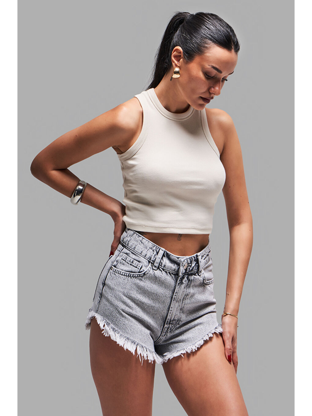 Kadın Bej Renk s5-101 Halter Yaka Esnek Kaşkorse Kumaş Crop Top Body-2