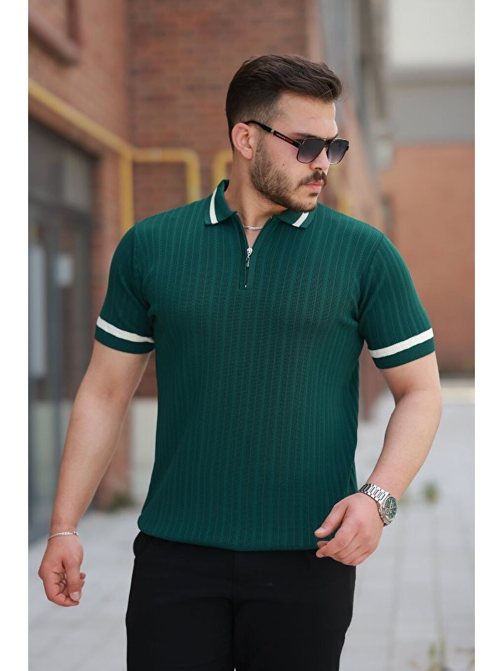 Yeşil Erkek Yaka Ve Kolları çizgi Detaylı Fermuarlı Kısa Kollu T-shirt