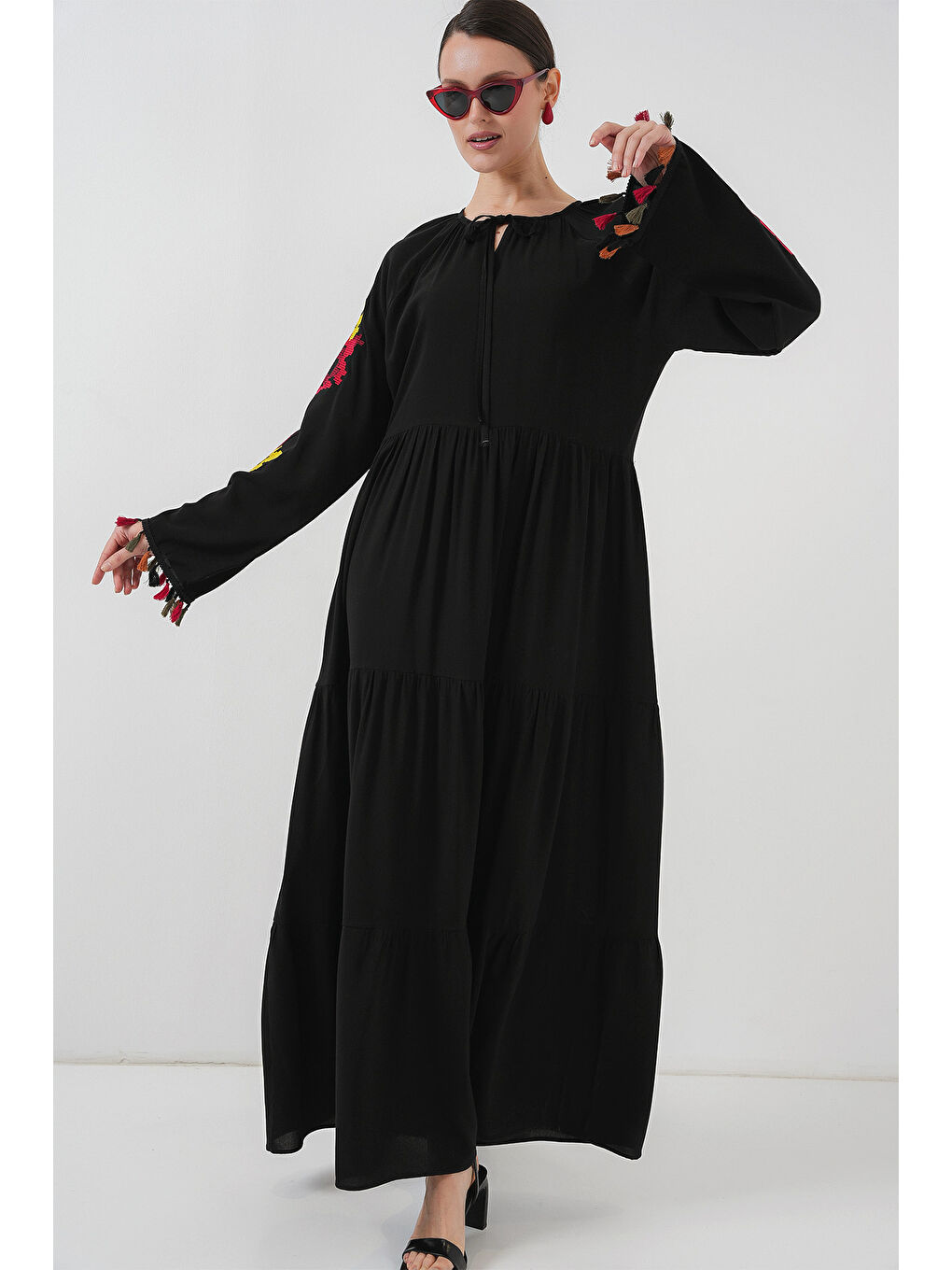 Nakışlı Uzun Elbise 2534 - Siyah-1