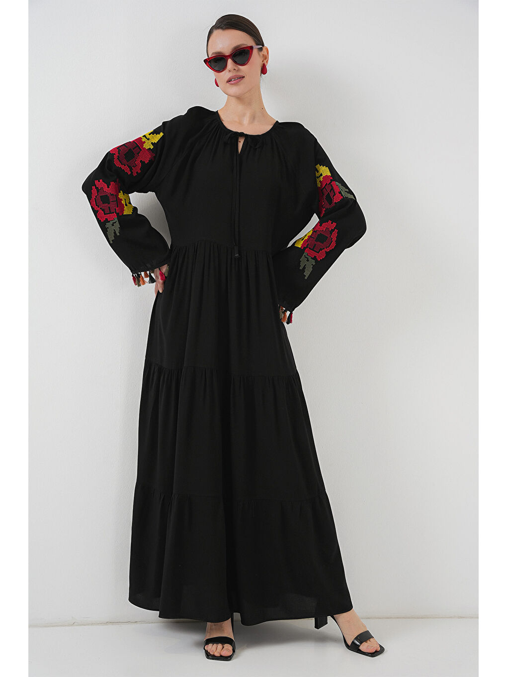 Nakışlı Uzun Elbise 2534 - Siyah-4