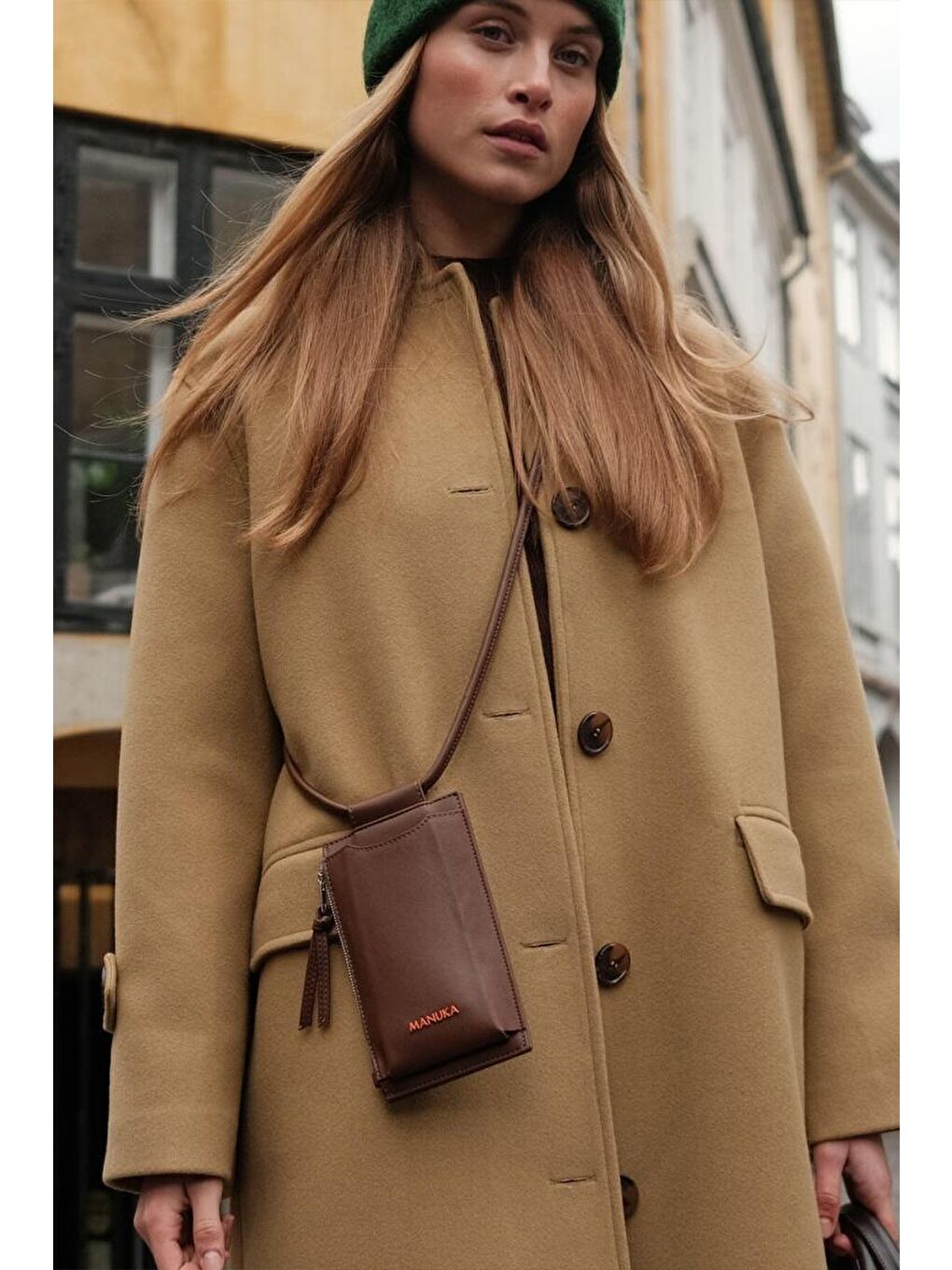 Kahverengi Kartlıklı Telefon Çantası Taba