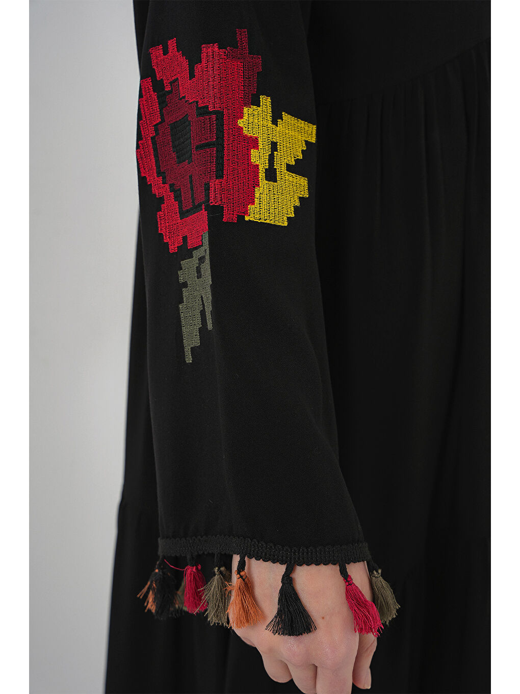 Nakışlı Uzun Elbise 2534 - Siyah-5