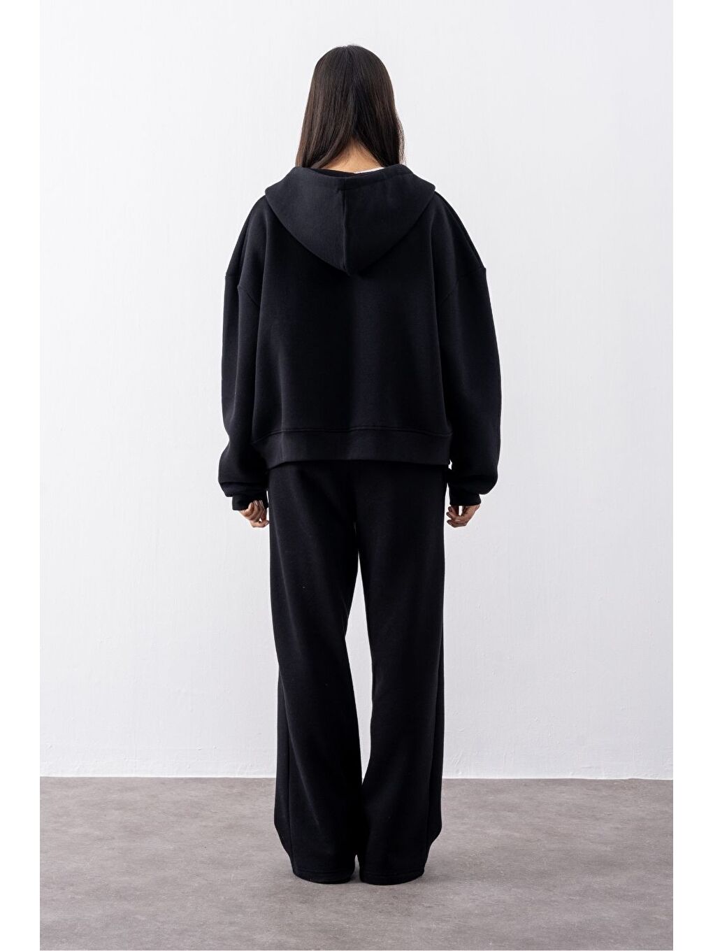 Kadın Chill Oversize Siyah Fermuarlı Sweatshirt-2