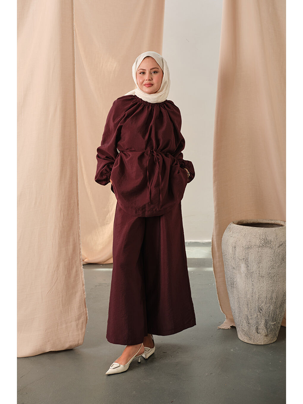 Kadın Yakası Lastik Detaylı Takım Bordo-4