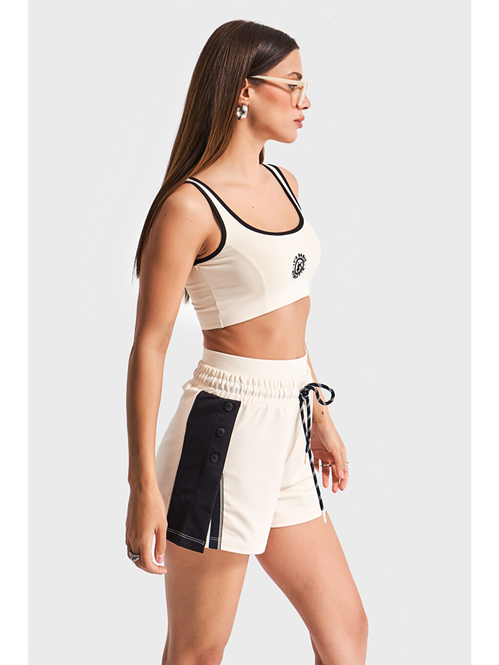 Kadın Bej Renk s6-105 Şort Sporcu Braletli T-Shirt 3'lü Takım Kombin-4