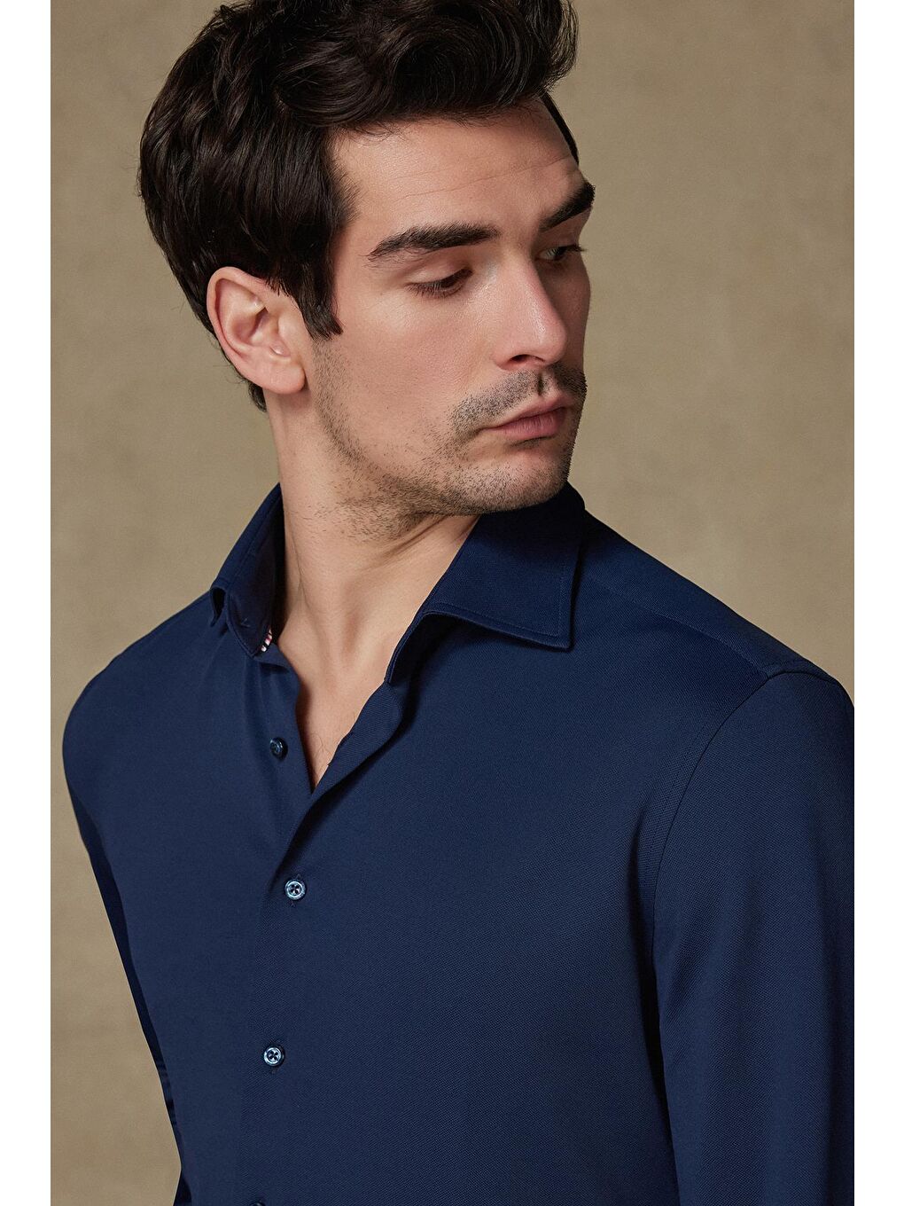 Rico Performans Polyamid Karışımlı Comfort Fit Lacivert Klasik Yaka Erkek Düz Gömlek-2