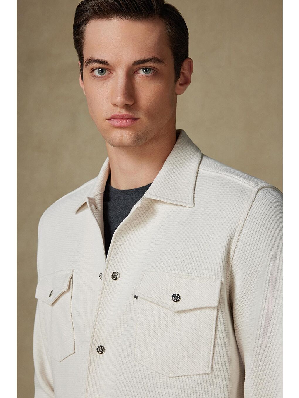 Urbano Armür Overshirt Pamuklu Oversize Fit Ekru Klasik Yaka Erkek Düz Gömlek-3