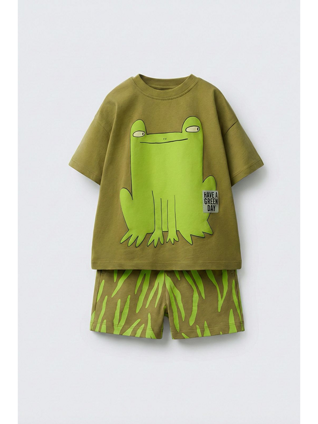 Yeşil Unisex Çocuk Pamuklu Haki Kurbağa Baskılı Tişört Şort Takım