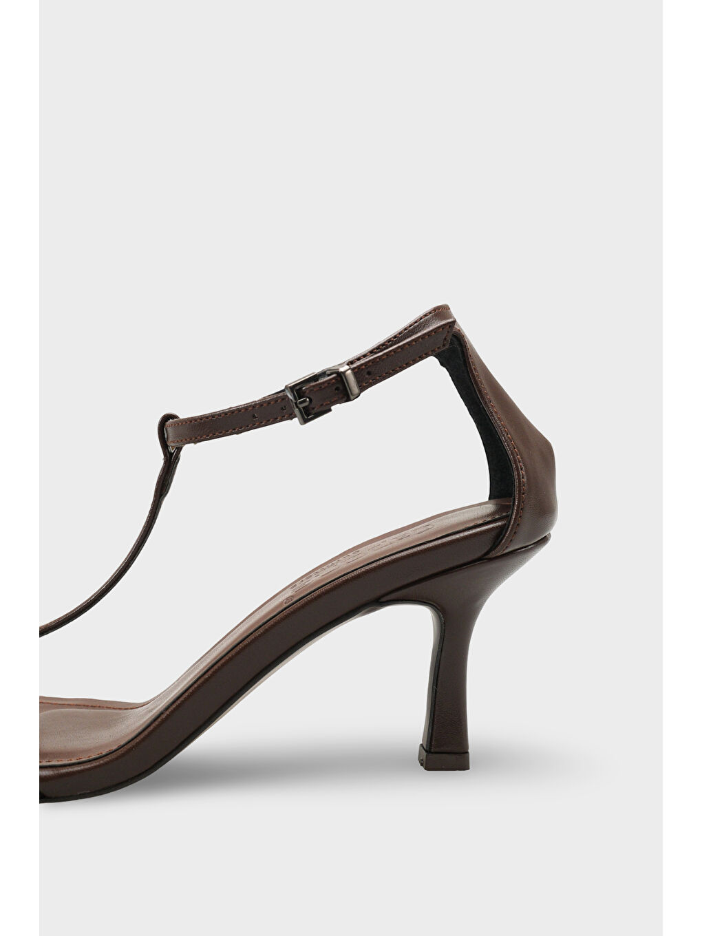 Kahverengi Dalia Orta Topuklu Bilekten Bantlı Kadın Topuklu Sandalet-3