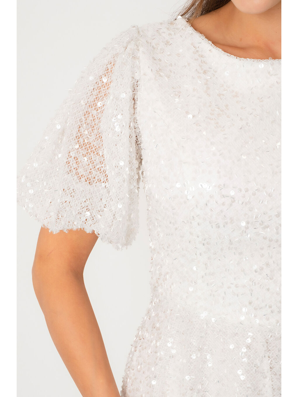 Kadın Beyaz Balon Kol Pul Payet Midi Abiye Elbise-4