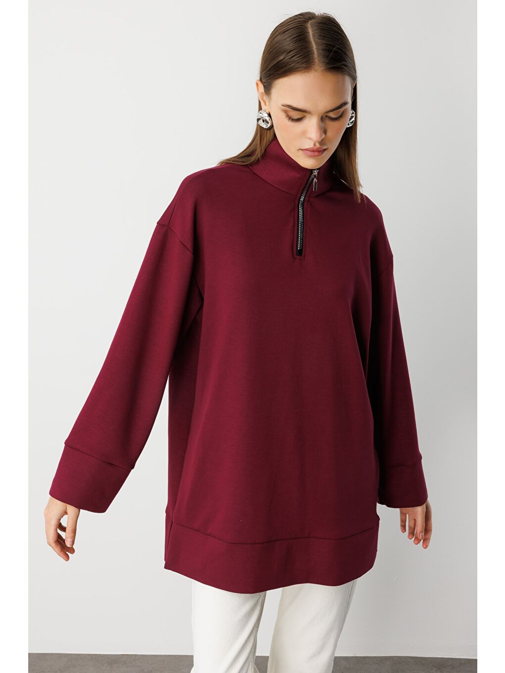 Mürdüm Dik Yaka Yumuşak Dokulu Bordo Sweatshirt-2