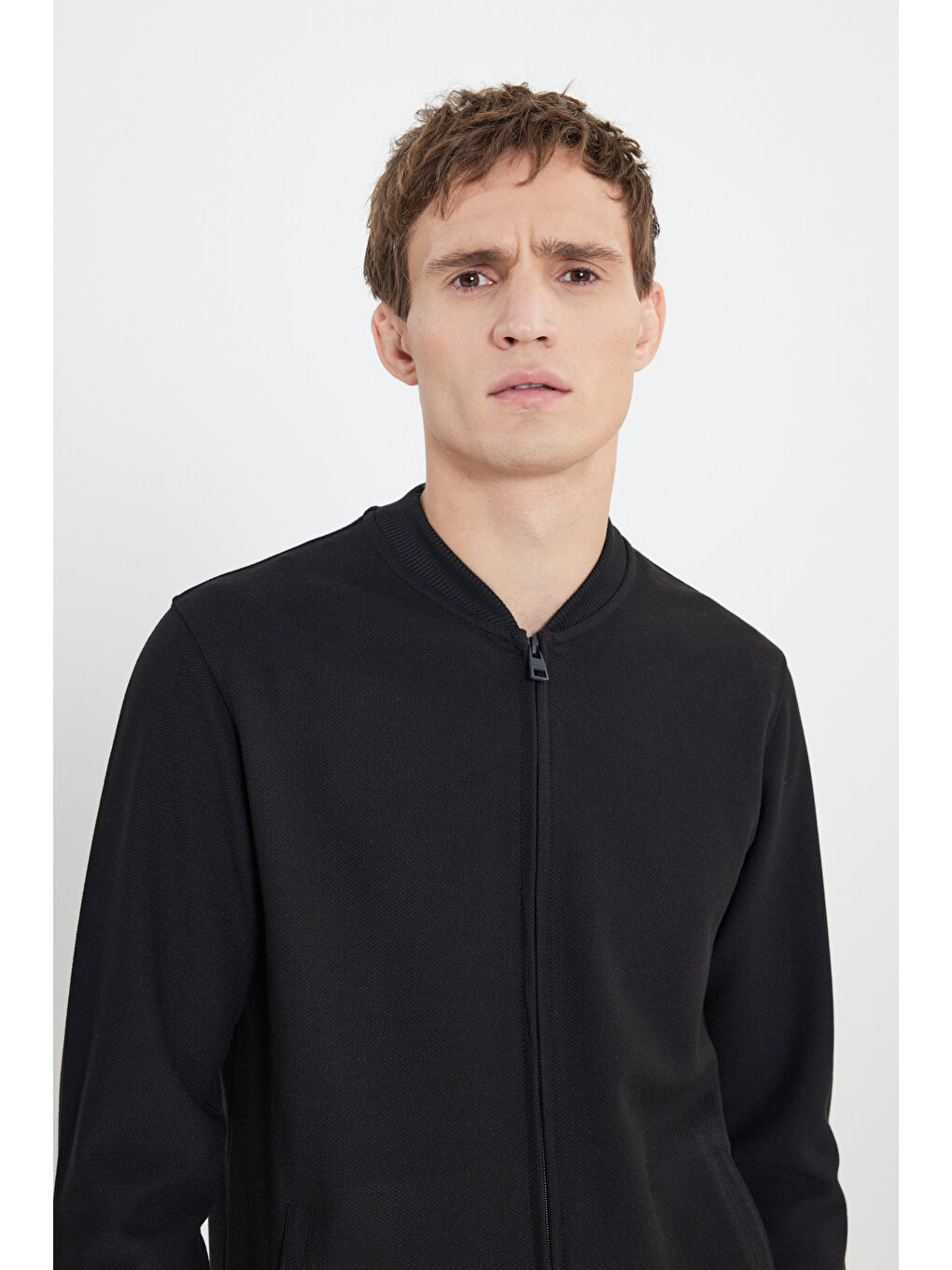 Erkek Siyah %100 Pamuk Standart Fit Normal Kesim Kolej Yaka Cepli Sweatshirt-3