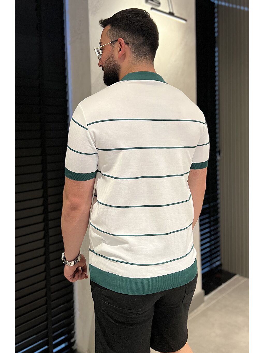 Yeşil Erkek Polo Yaka Yarım Fermuarlı Çizgi Desenli Triko Tişört-2