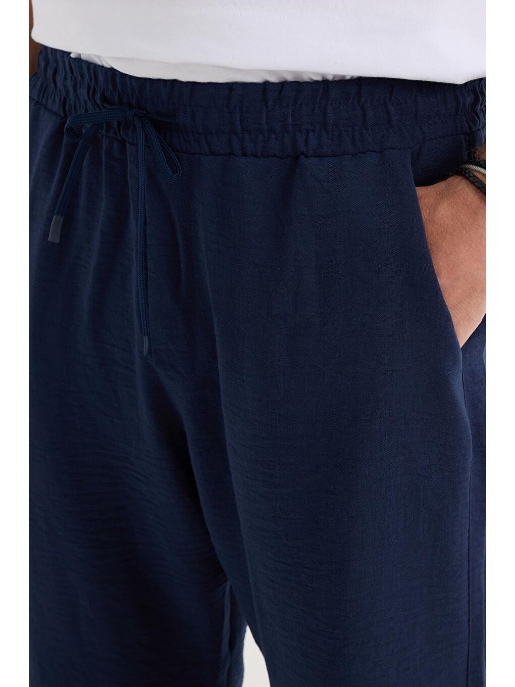 Erkek Standart Fit Normal Kesim Beli Bağcıklı Geniş Paça Lacivert Pantolon-2