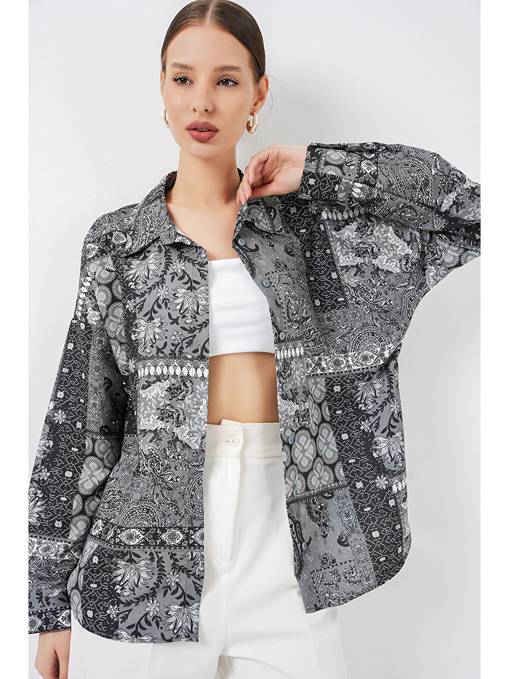 Kadın Oversize Desenli Saten Gömlek 20365 - Antrasit-3