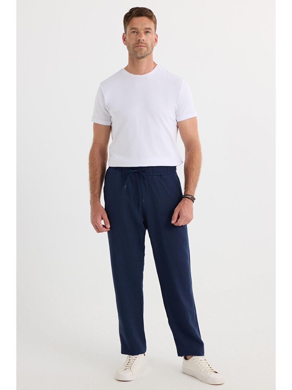 Erkek Standart Fit Normal Kesim Beli Bağcıklı Geniş Paça Lacivert Pantolon-3