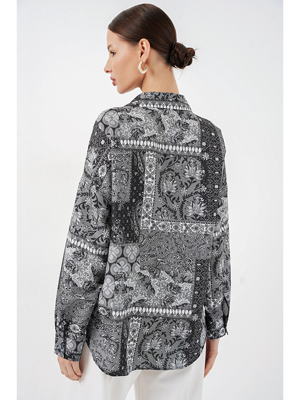 Kadın Oversize Desenli Saten Gömlek 20365 - Antrasit-6