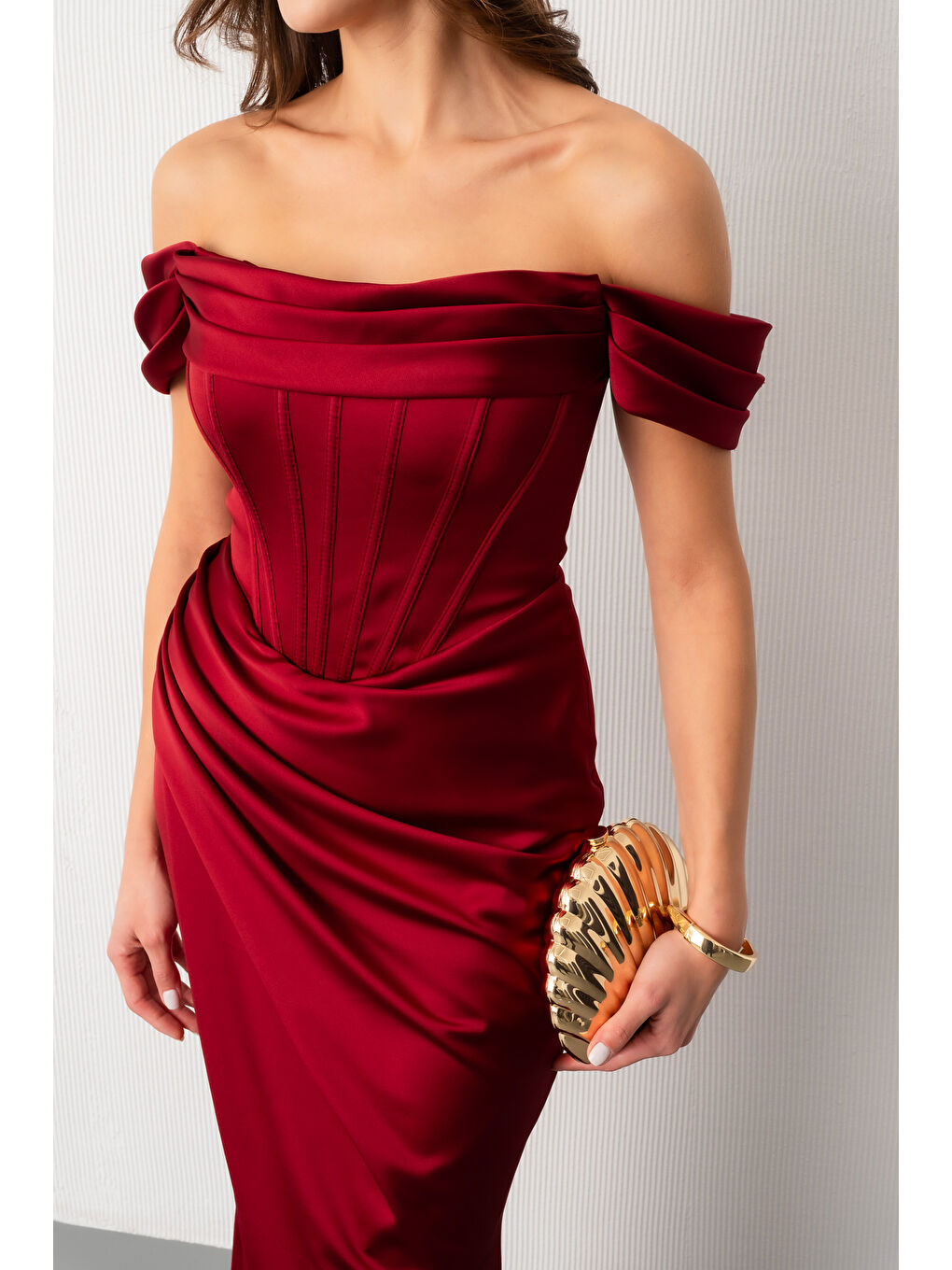 Kadın Bordo Kayık Yaka Yırtmaçlı Uzun Abiye Elbise-2