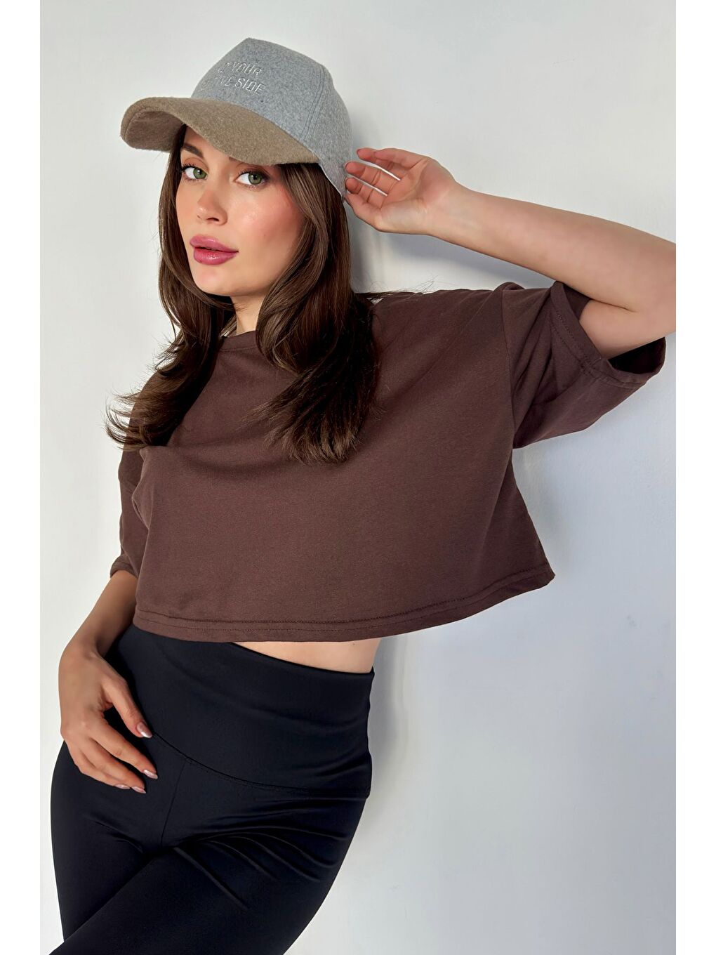 Kahverengi Kadın Oversize Koyu Kahve Crop Tshirt-1