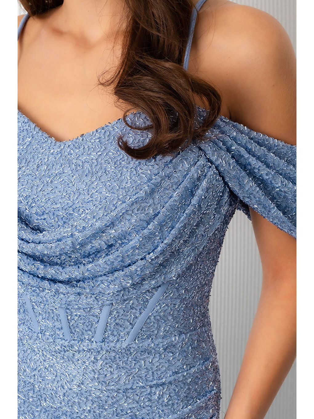 Kadın Bebe Mavi Omuz Dekolteli Boncuklu Uzun Abiye Elbise-3