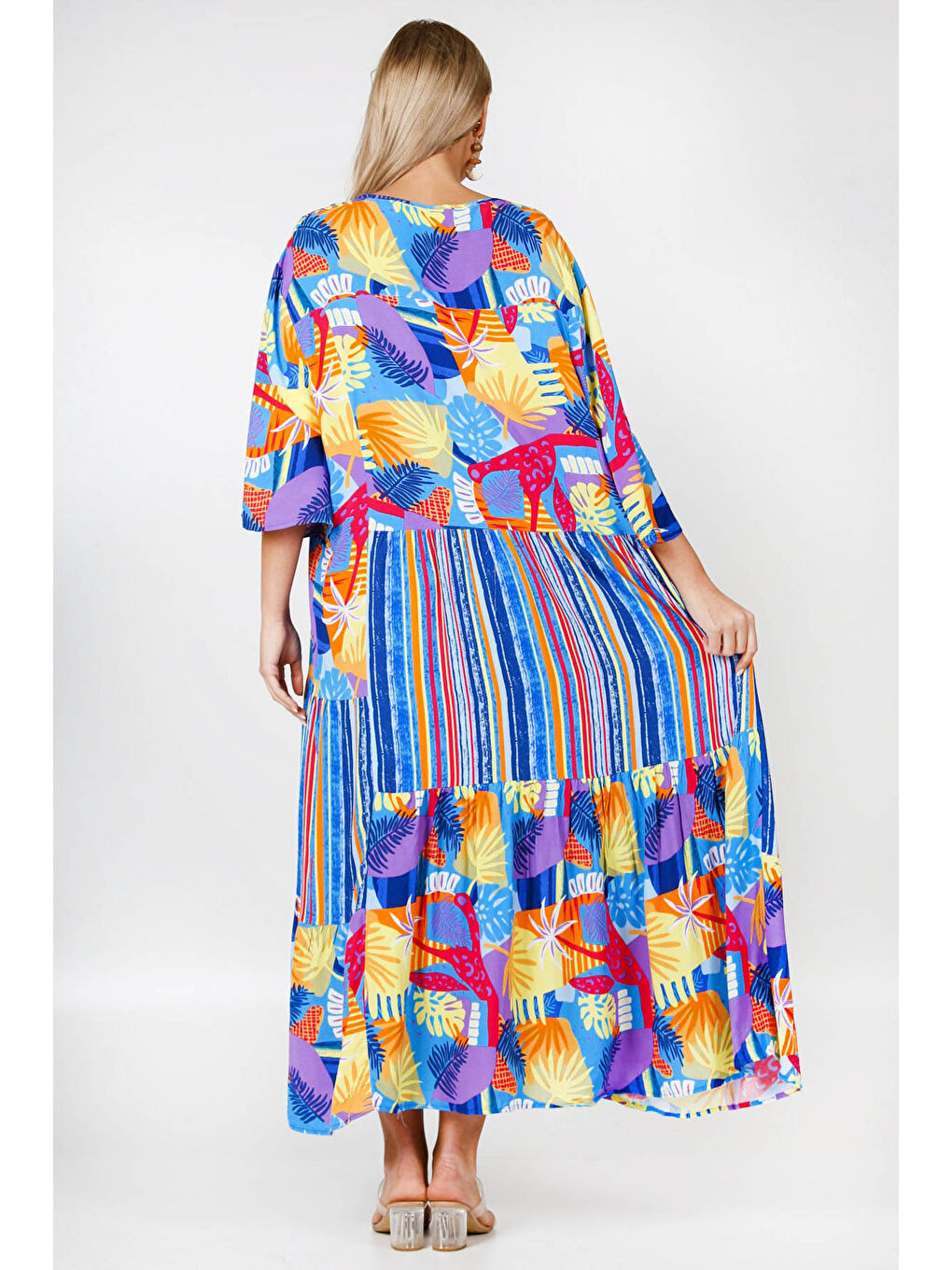 Siyah Mavi Yuvarlak Yaka 3/4 Kol Desenli Allover Baskılı Geniş Kesim Dokuma Elbise-1