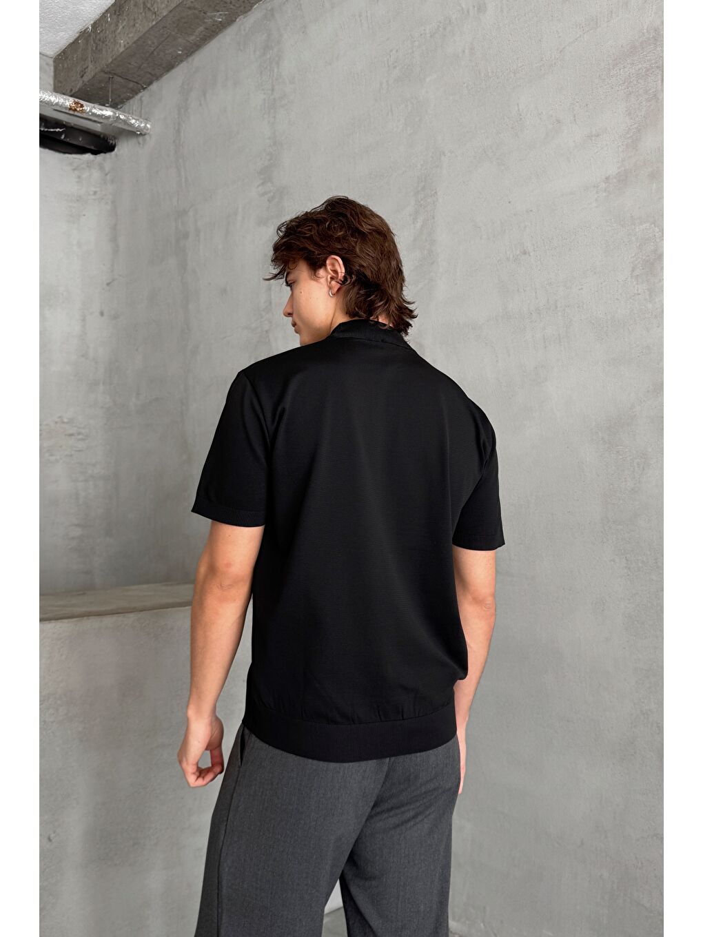 Siyah Erkek Oversize Yarım Balıkçı Triko Kısa Kol Tişört-5