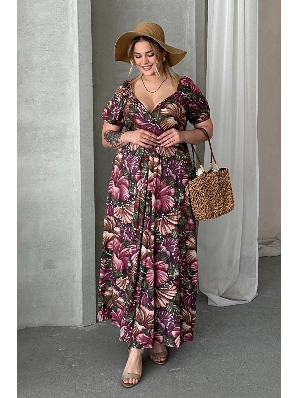 Karışık Büyük Beden Kısa Kollu Prenses Yaka Çiçek Desenli Maxi Elbise 74-80-1