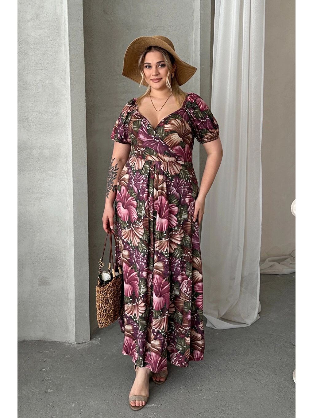 Karışık Büyük Beden Kısa Kollu Prenses Yaka Çiçek Desenli Maxi Elbise 74-80-4