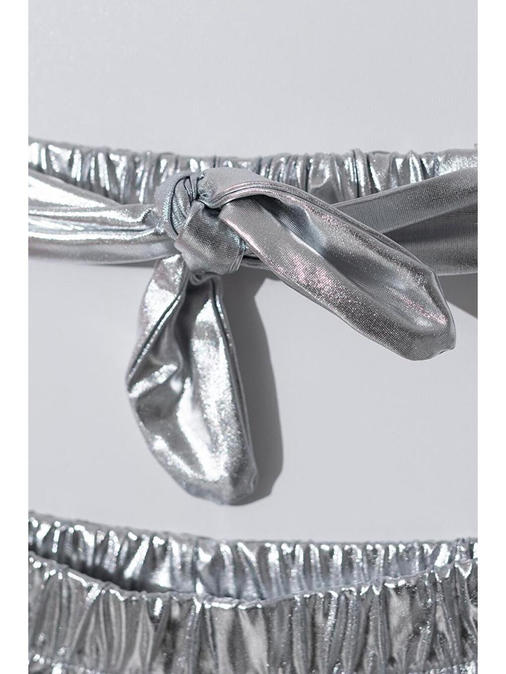 Siyah Kız Çocuk Pamuklu Crop T-Shirt Parlak Gri İspanyol Paça Alt-Üst Takım-2