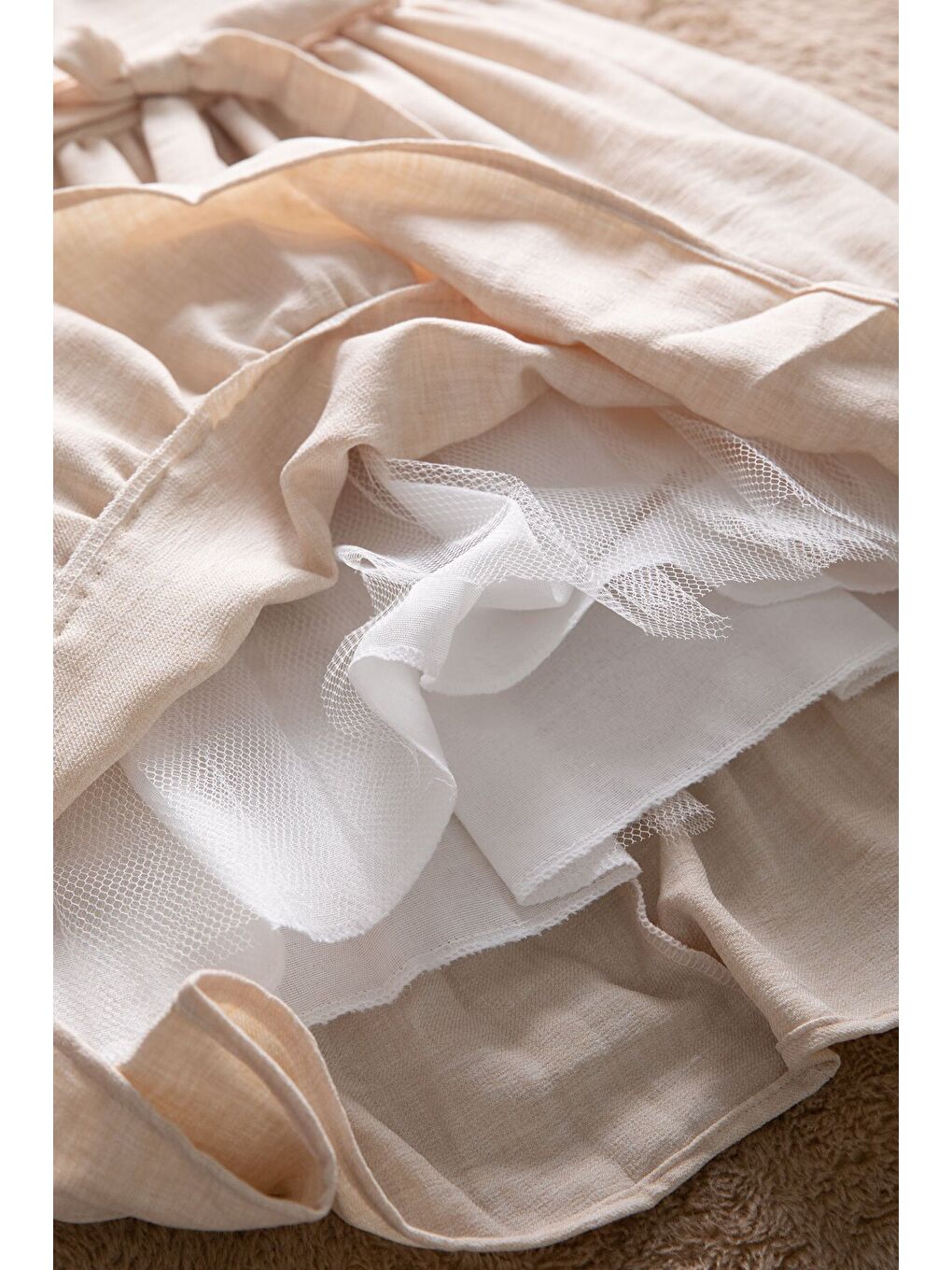 Bej Fırfır Detaylı Kuşaklı Kız Çocuk Kısa Kol Elbise 22686-3